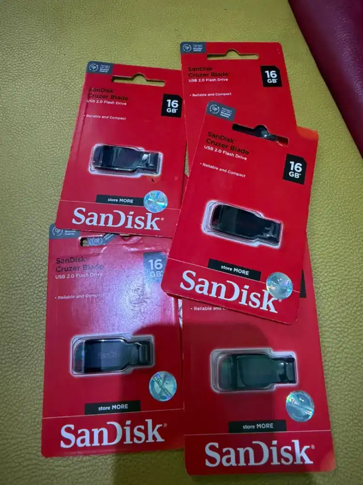 SanDisk 16 GB (6pcd)