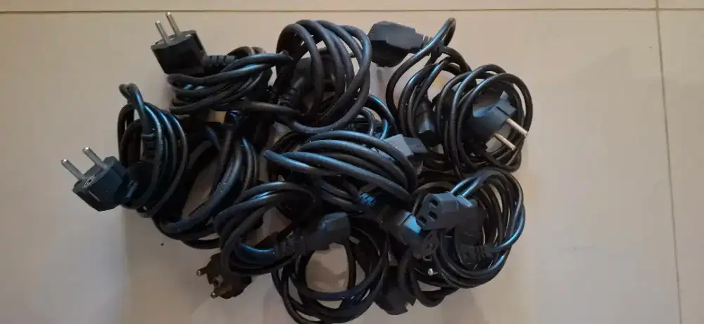 Kabel power second