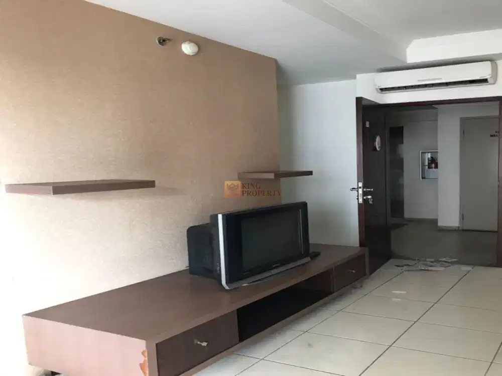 2BR Mediterania Garden 2 Warm Minimalist Design – Dekat Central Park, Kampus Trisakti