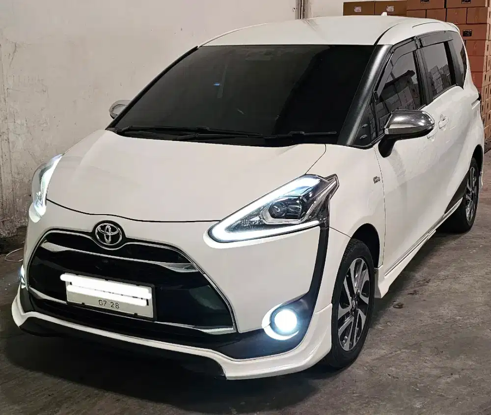 Toyota SIENTA 2018 at
