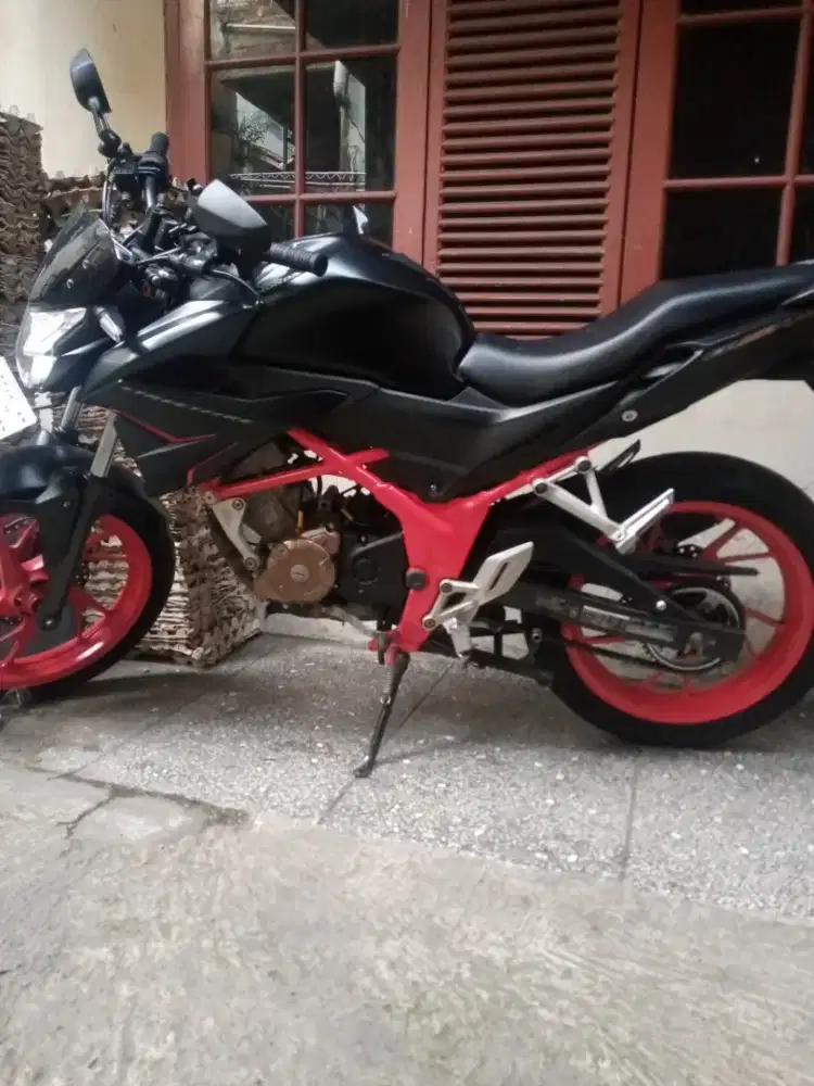 Motor CB150R Tahun 2018 Kondisi Ban Tebal, Mulus dan Terawat