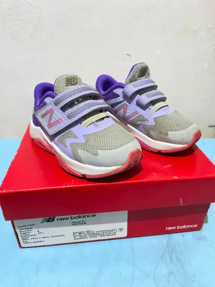 New Balance ORIGINAL Sepatu Anak 23.5 olahraga sneakers