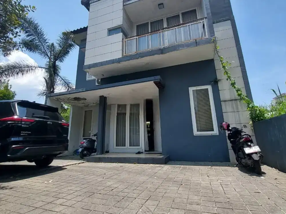 Rumah Siap Huni Posisi Hook Tanah Luas Di Cigadung Greenland