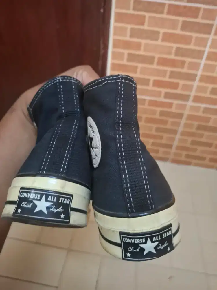 Sepatu Converse Bekas  baru dipakai 15x