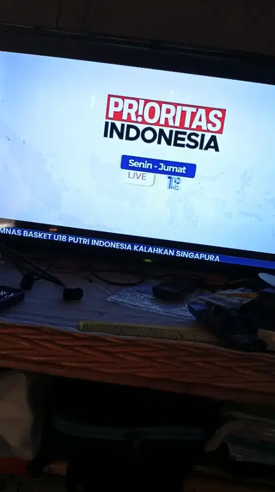 di jual tv merek Sharp 32 inch+set top box