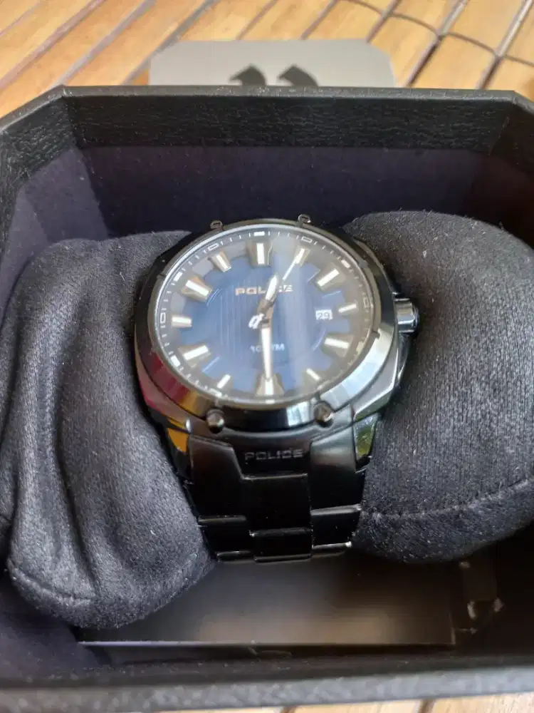 Police Jam tangan