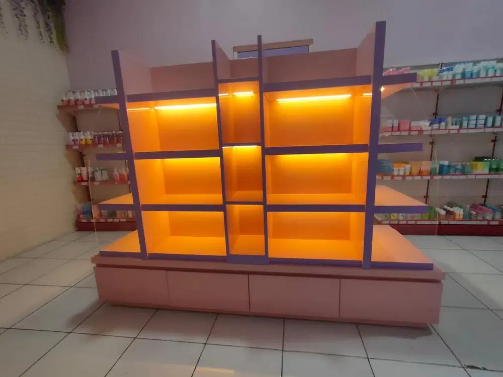 Rak display kosmetik, dll