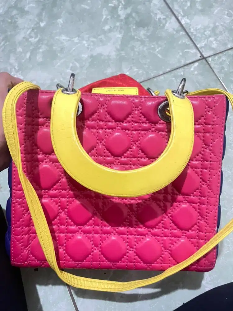 dijual tas dior ,negoin aja lgi bu