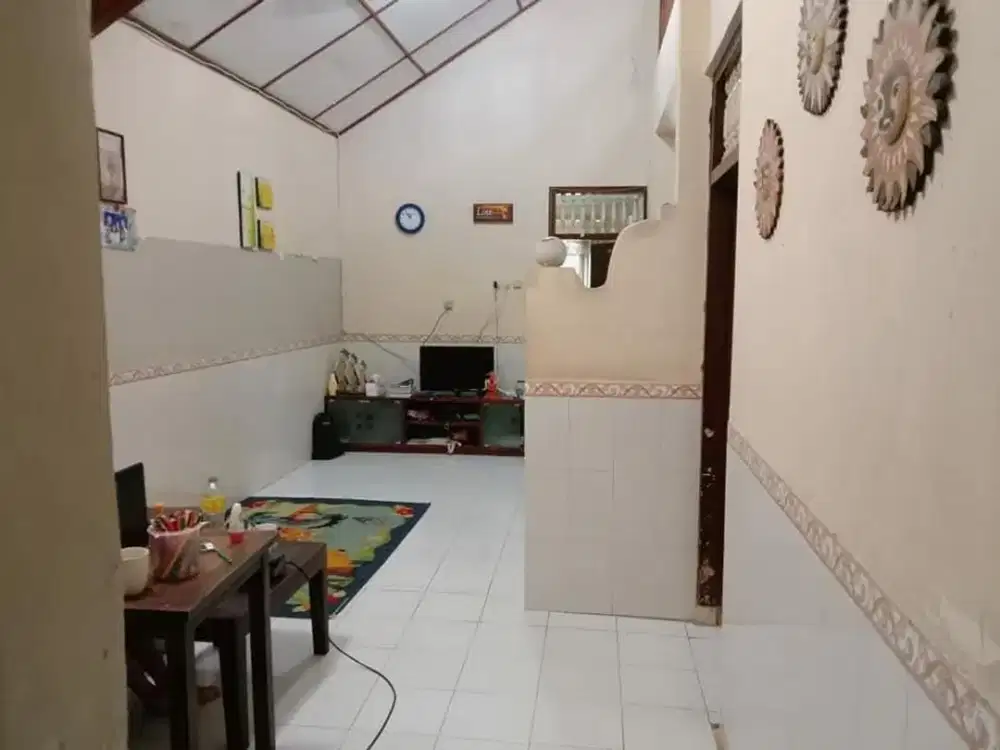 Rumah 2 Lantai Lokasi Strategis Dekat Pantai Sanur dan Area Renon