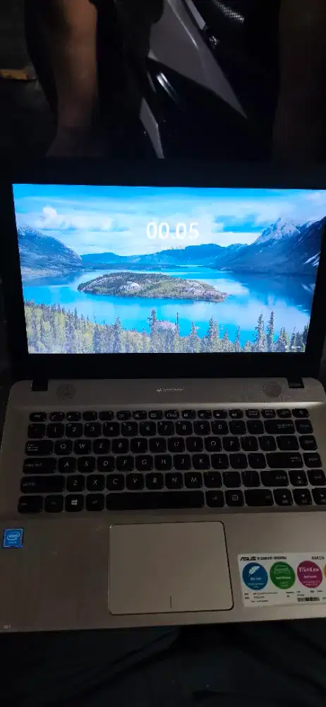 ASUS X441M caleron N400