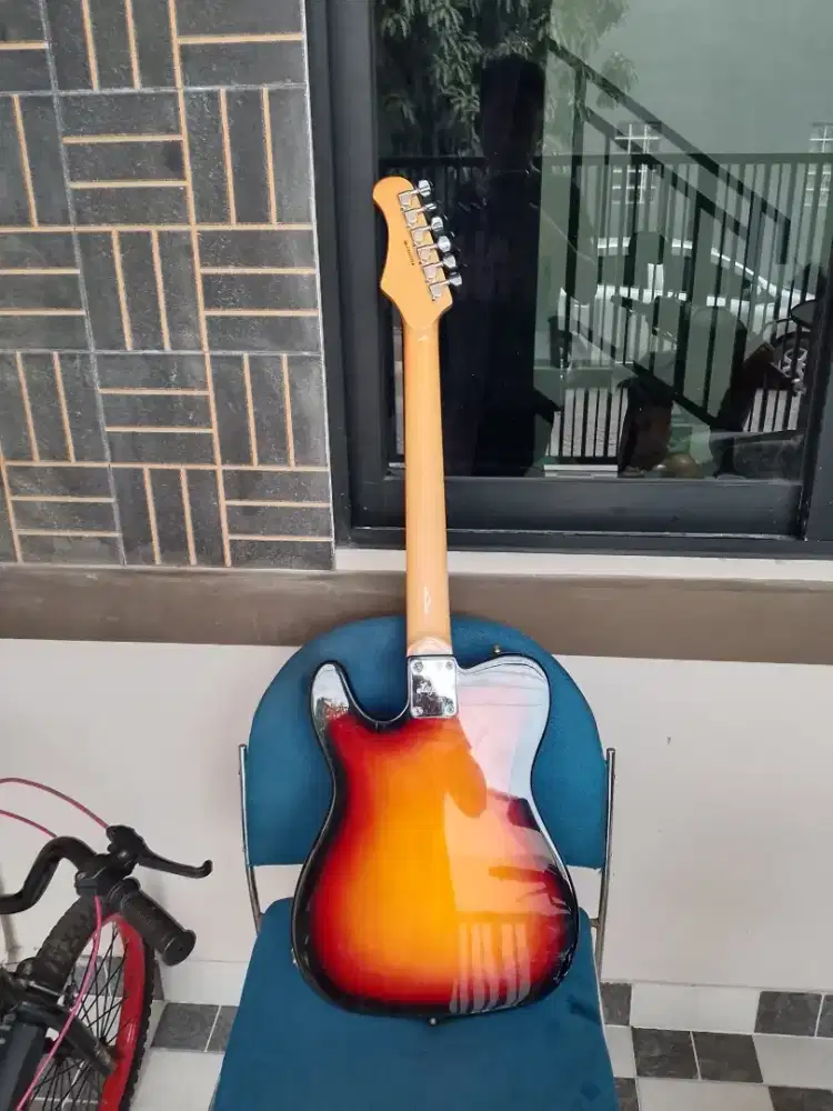 Jual Gitar, Efek dan Ampli