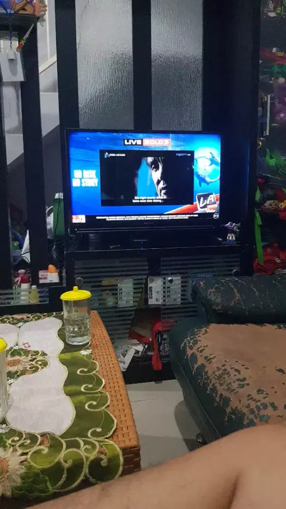 Merek Sharp 32 inch