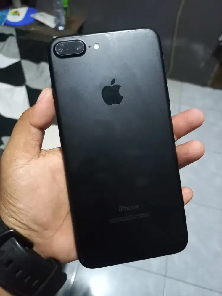 Iphone 7+ 128gb inter pemakaian lama