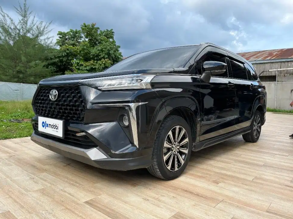 Toyota Avanza 1.5 Veloz Bensin MT 2022 Hitam