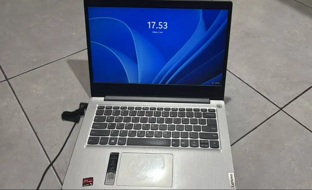 Lenovo IdeaPad Slim 3 - Nego