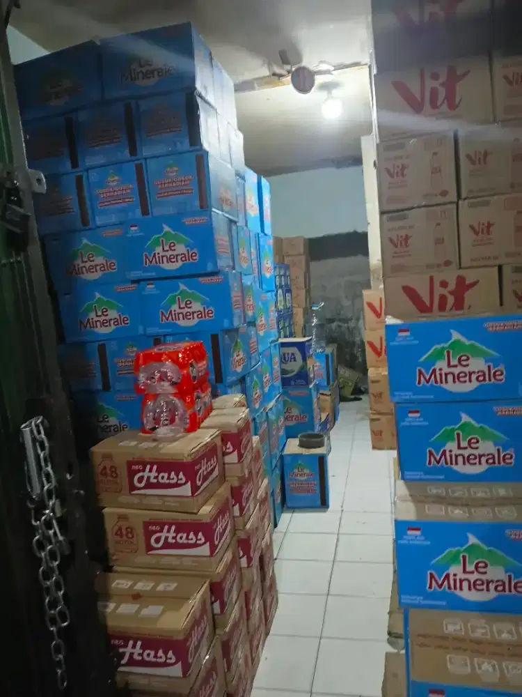 kerja antar gas galon minuman kemasan