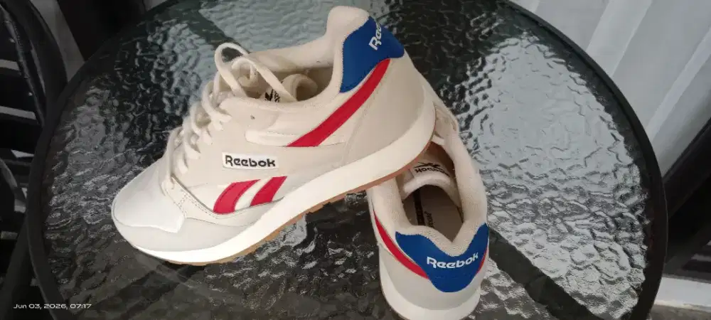 Sneakers Casual Sporty Pria & Wanita