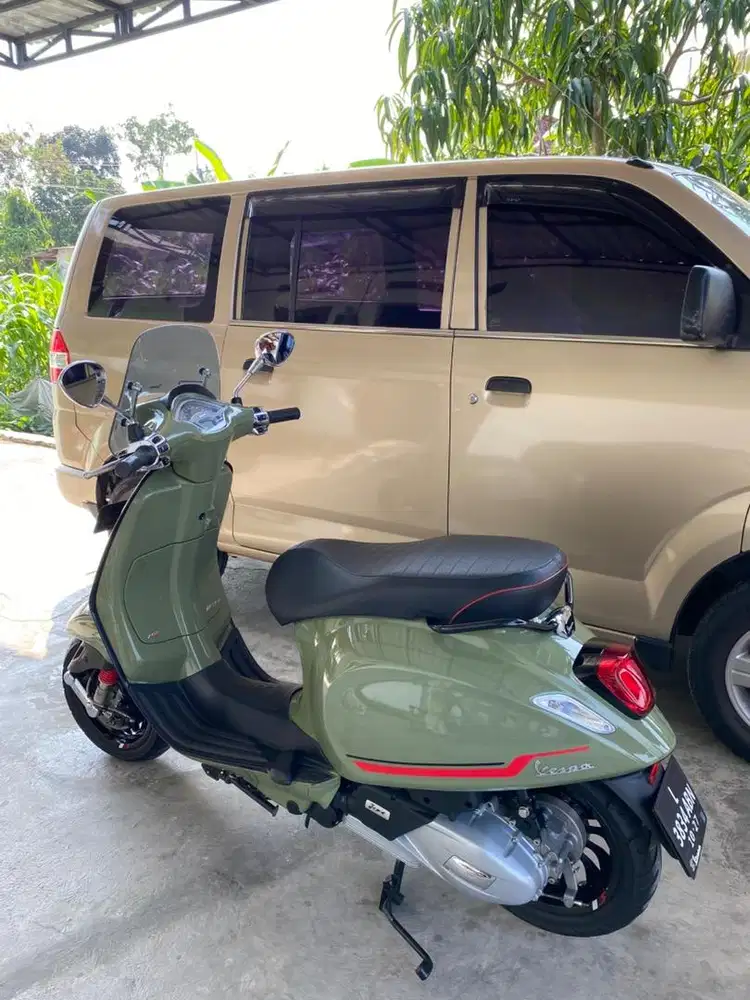 Vespa sprint S 2022 green tenace
