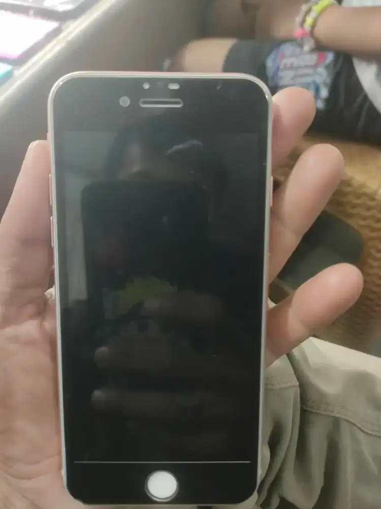 iPhone 8 biasa uu