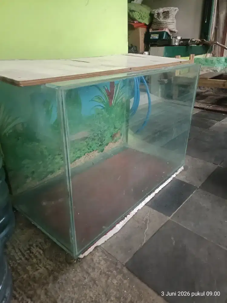 aquarium bekas layak pakai