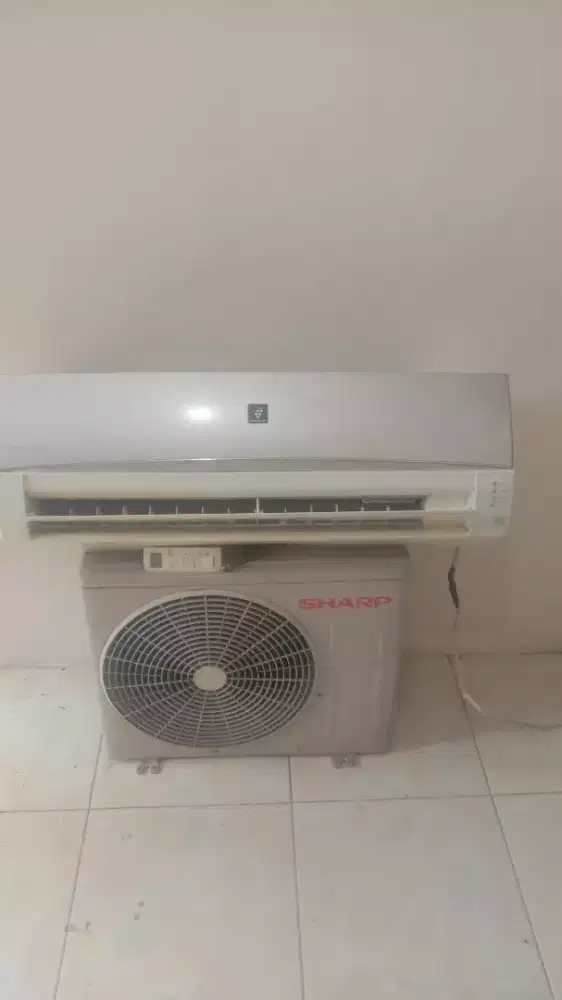 Di jual ac  sharp 0,5 pk + pasang