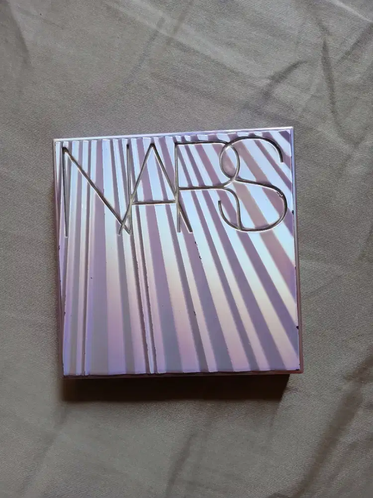 NARS HIGHLIGHTER like new