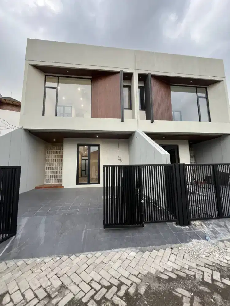 Dijual Rumah Baru Kanso House Klampis MERR SHM Harga Turun Jadi 1,75 M