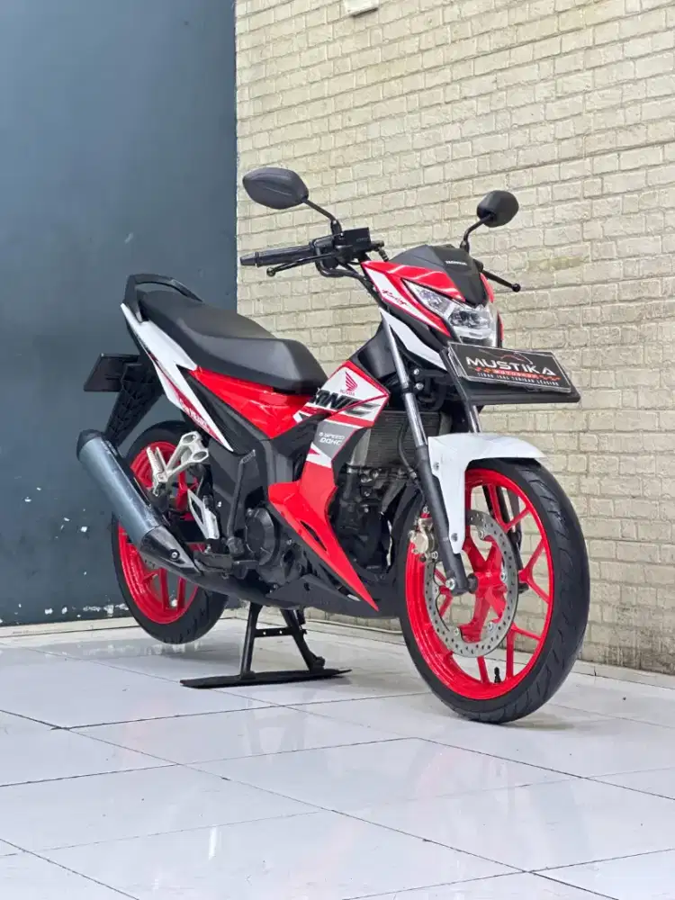 READY‼️ HONDA SONIC 150 TH 2023 MULUS WARNA FAVORIT MERAH PUTIH.