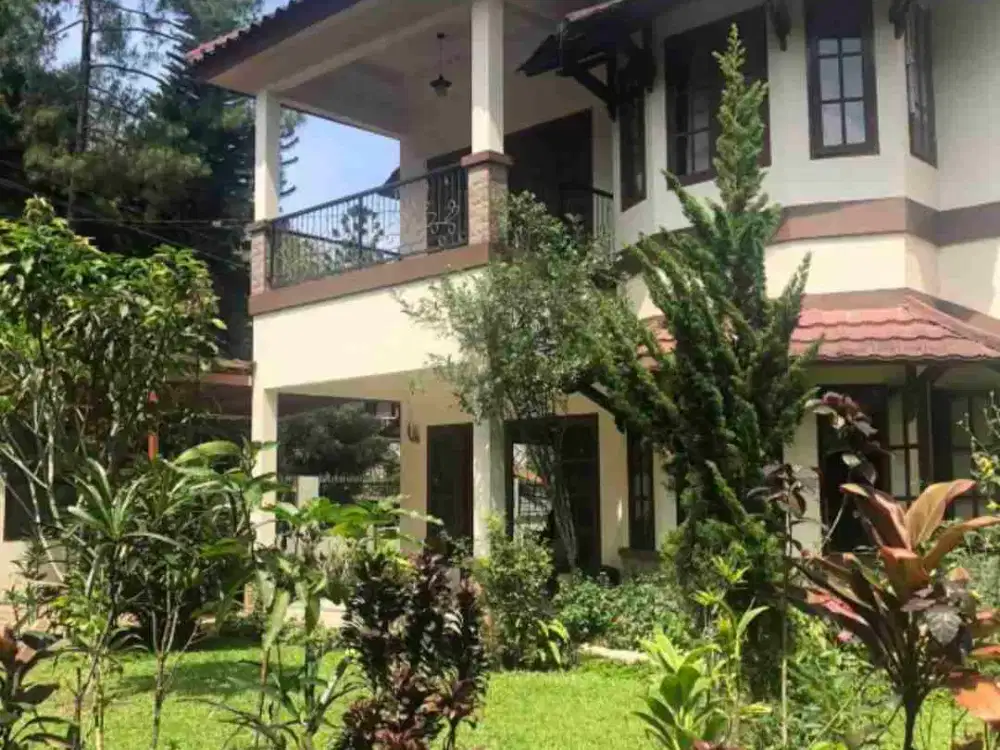 DI JUAL VILLA CANTIK SANGAT COCOK UNTUK VILLA KELUARGA DAN KOMERSIAL.