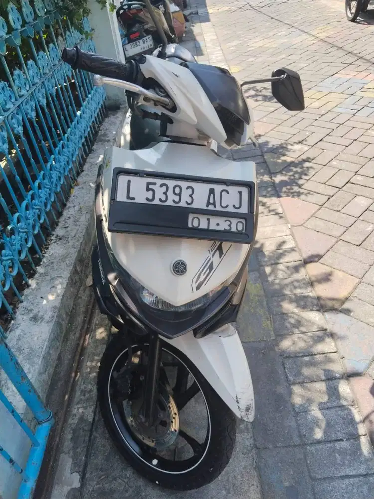 Sepeda Motor Yamaha XEON GT125 tahun 2013 Plat L Surabaya