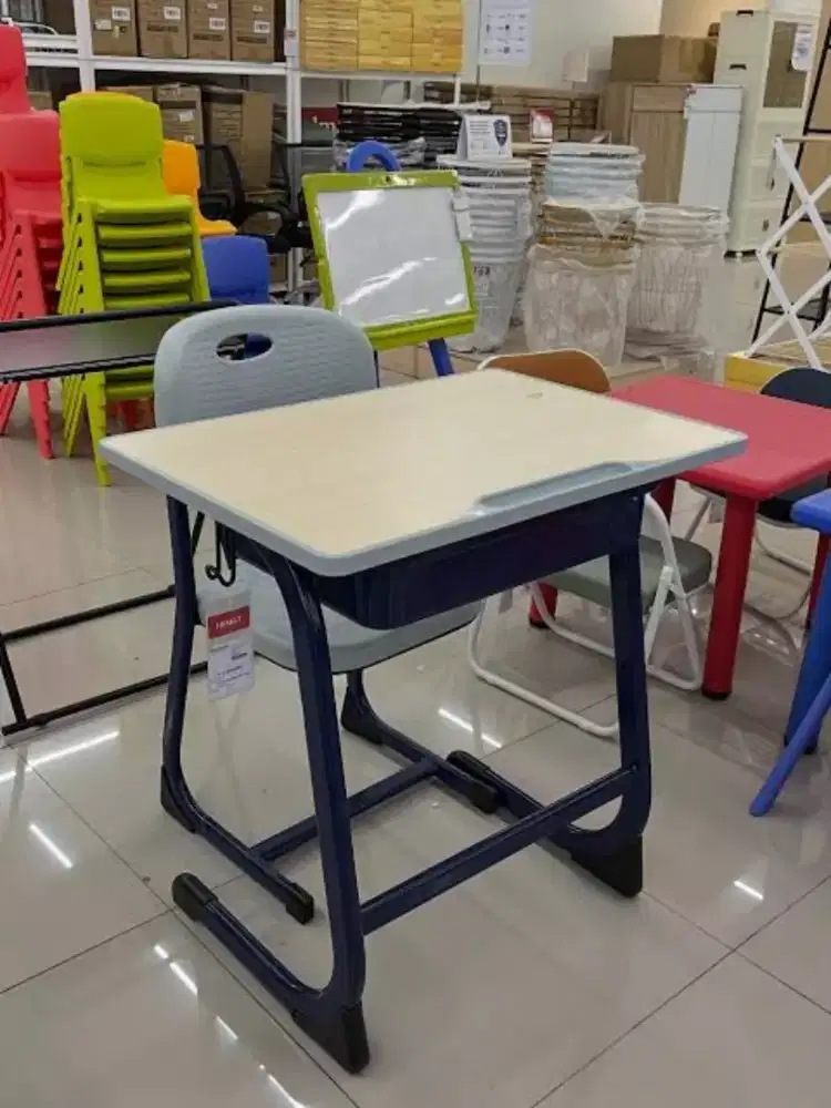 Meja sekolah set