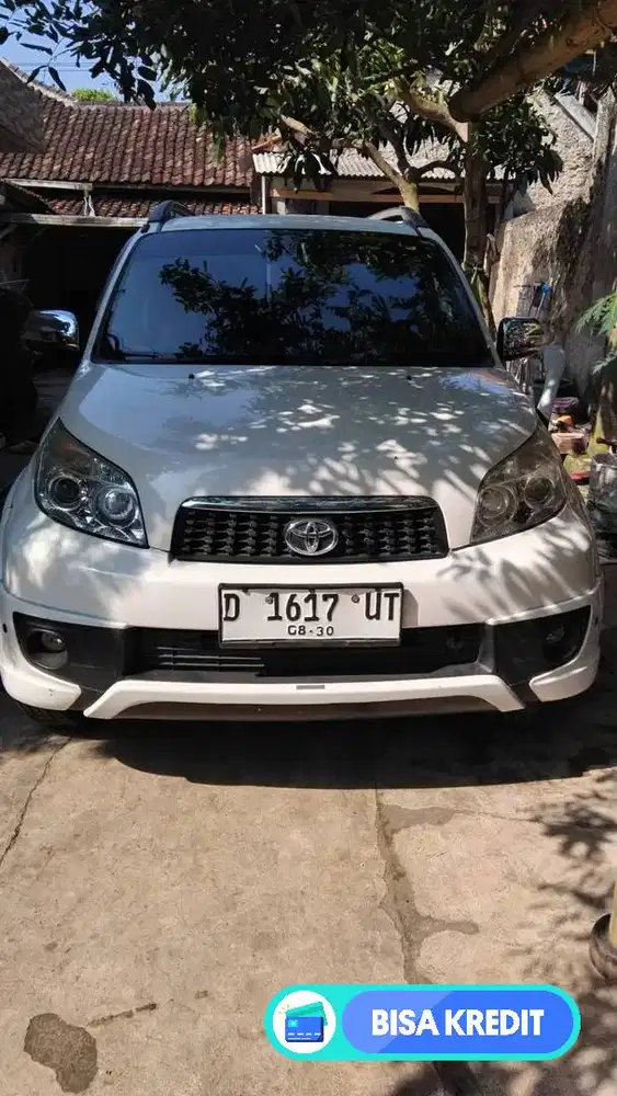 Mobil Rush TRD Sportivo, model SUV tahun 2014