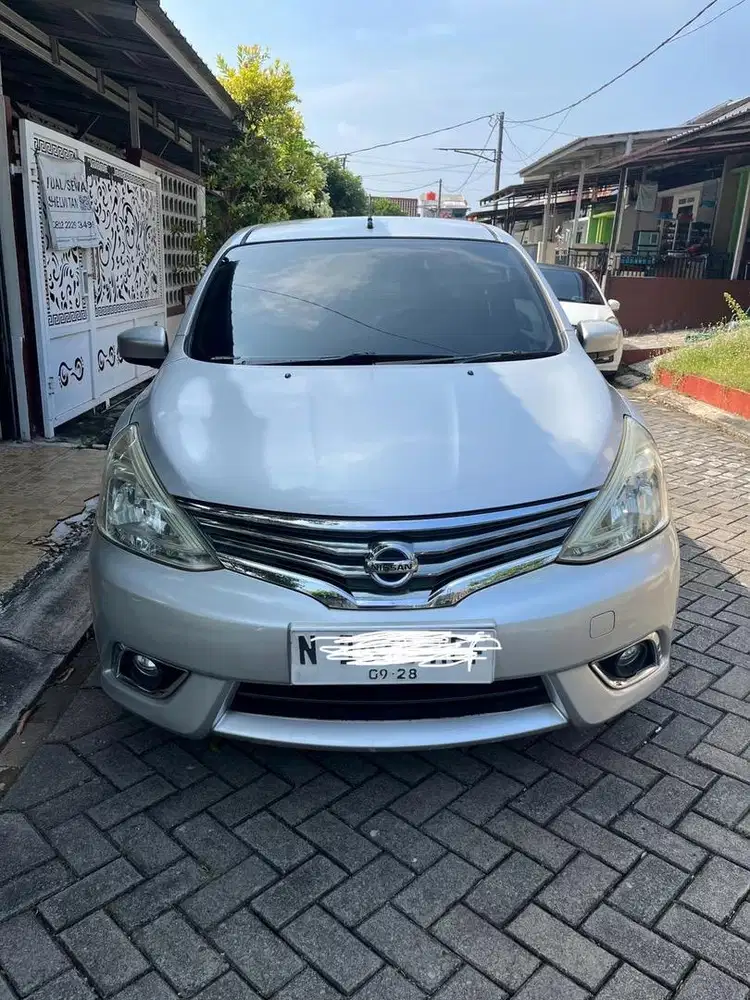 Grand Livina SV 2013 AT Silver Pajak Panjang