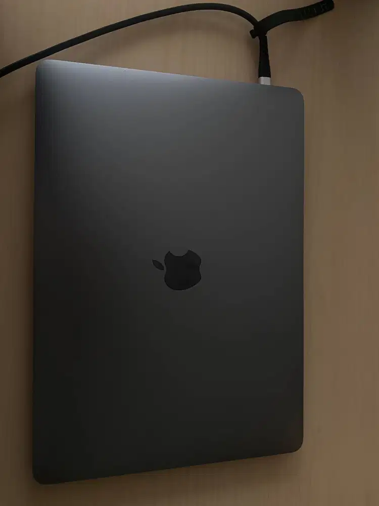 Macbook Pro M2 13-inch 8GB 256GB Second Fullset Original - 2022 IBOX