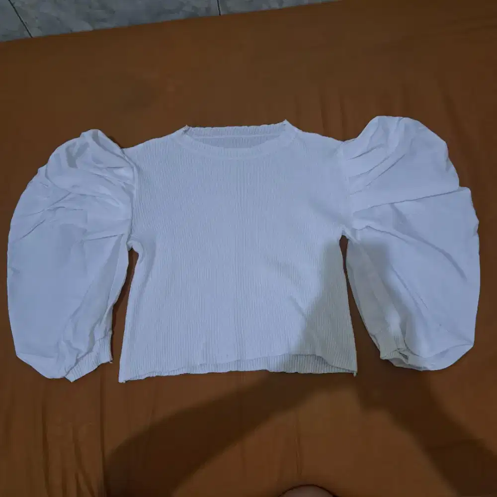 Blouse rajut wanita lengan tangan balon