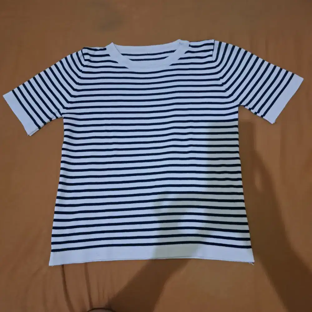 Blouse kaos wanita bahan rajut