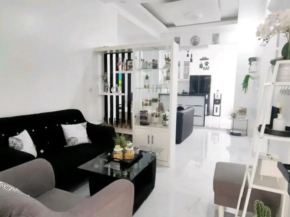 Rumah Minimalis di Komplek Permata Kopo Full Furnished 2 Kamar tidur 2 Carport - Tinggal Masuk Ref.05538