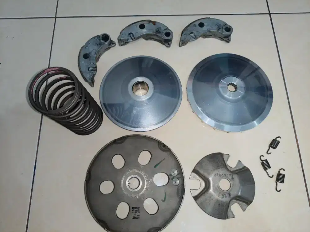 JUAL 1 SET CVT ORIGINAL YAMAHA LEXI 125