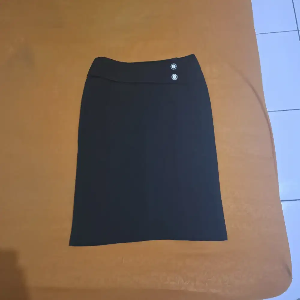 Rok span wanita