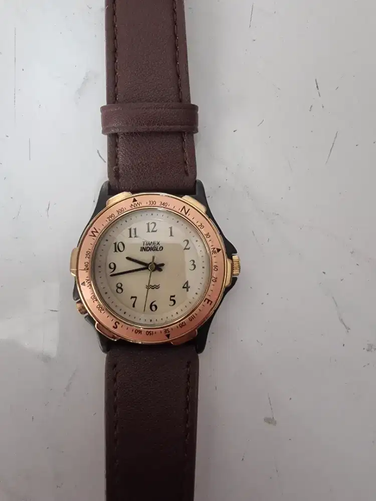 Jam timex indiglo