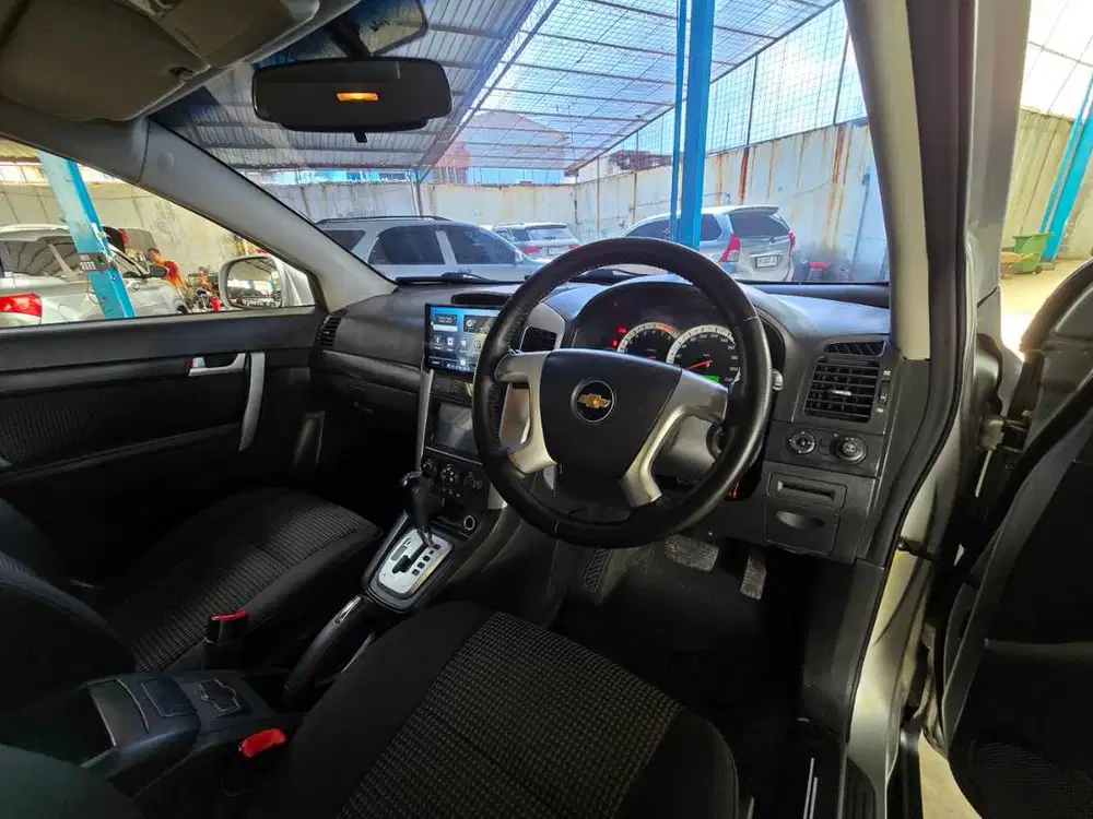 (TDP 22 JUTA) Chevrolet Captiva 2.4 LT Bensin AT Matic 2009
