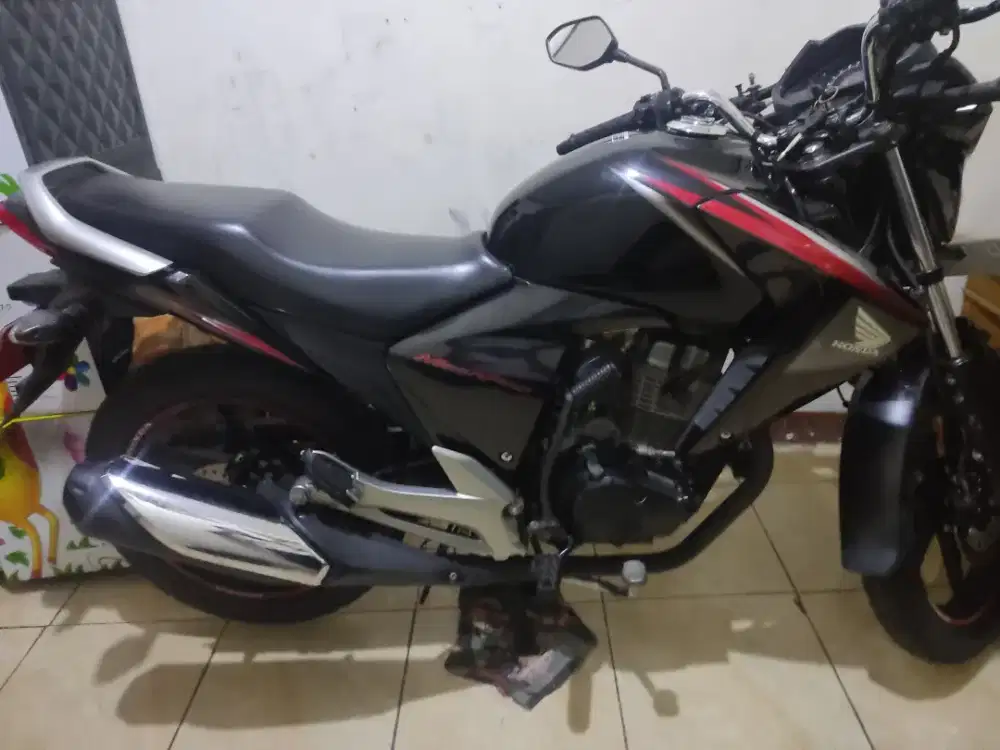 Mega pro lengkap seperti baru