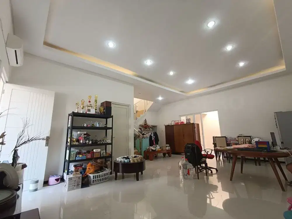 Sutorejo Minimalis Dua Lantai, Hot Item