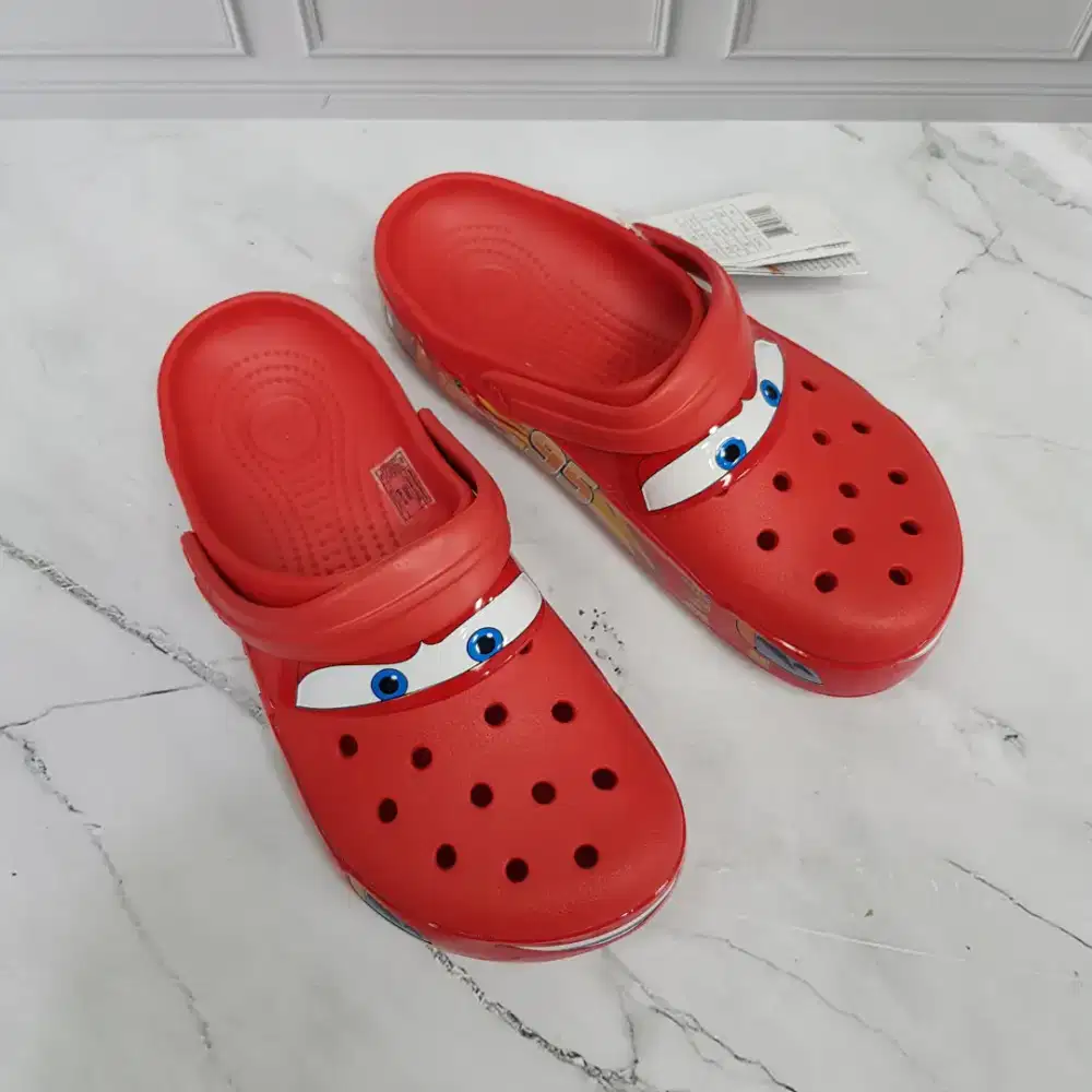 Sandal Crocs mcqeen