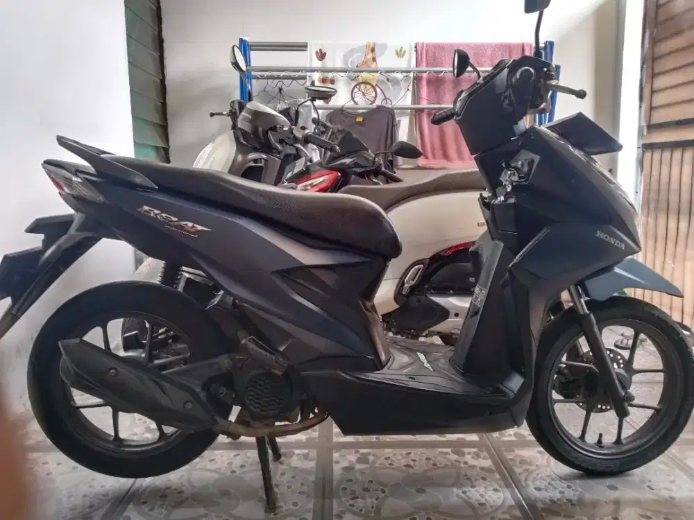 Honda Beat Deluxe thn 2023