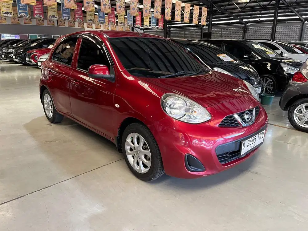 [LOW KM] Nissan March 1.2 L AT 2017