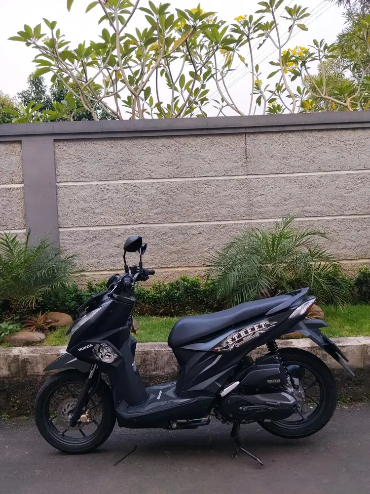 DIJUAL HONDA BEAT STREET 2023