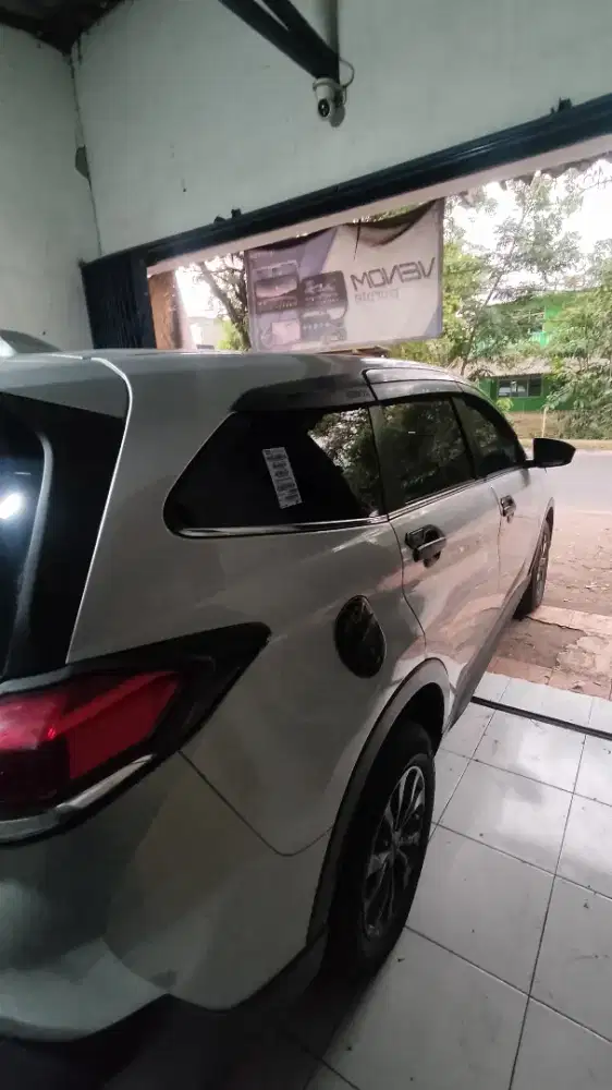 Kaca film 3m dan lainya ada