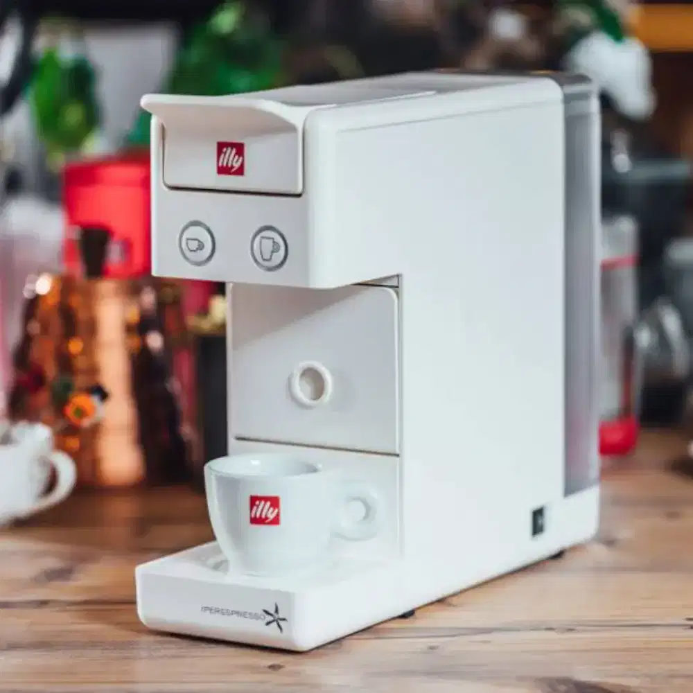 Mesin Kopi Kapsul Illy Y3.3 Iperespresso White