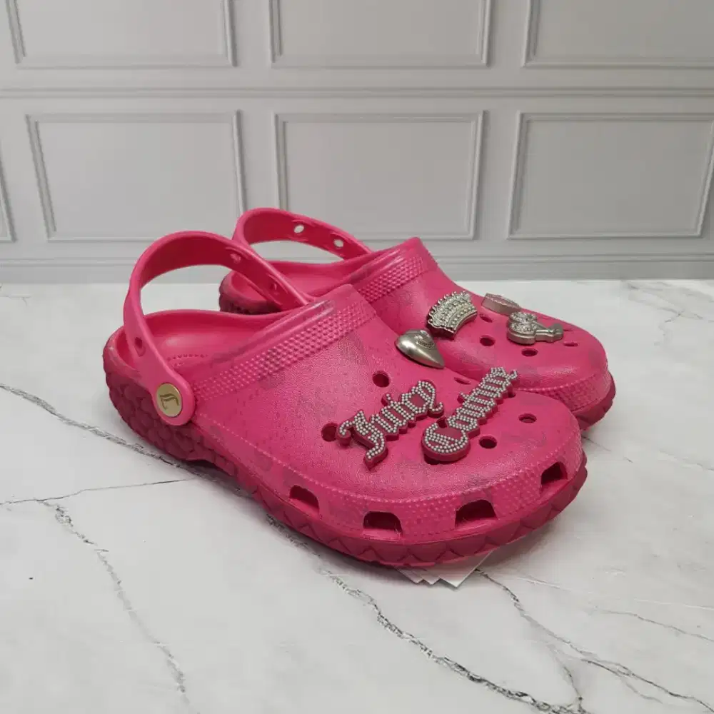 Sandal Crocs juicy couture
